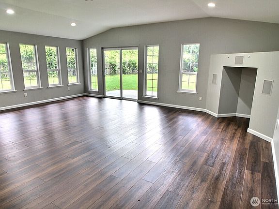 4th image of 22512 SE 218th Street