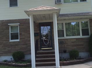 76 Jerome Rd, Staten Island, NY 10305