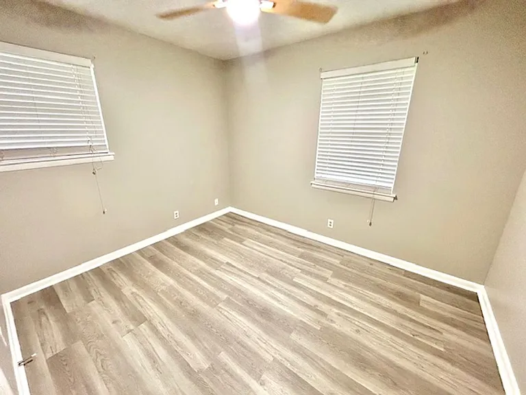 3305 E Tucker Dr NW — Photo 13