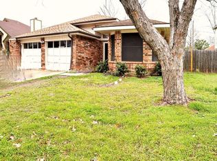 6217 Fairlane Dr, Arlington, TX 76001