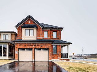 561 Queen Mary Dr, Brampton, ON L7A 1X7