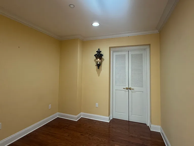 30 Schoolhouse Dr #105 — Photo 23