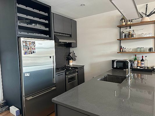 5th image of 1040 Dean St APT 309