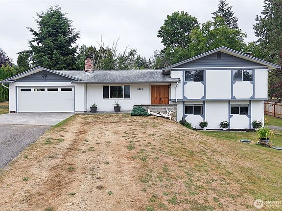 3rd image of 9674 Ronald Dr