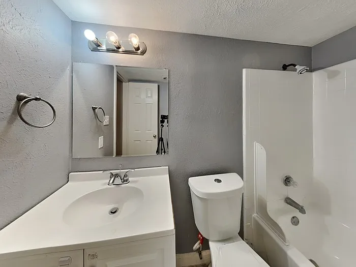 2405 Cripple Creek Dr — Photo 15