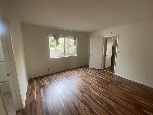 3 bed, 1206 sqft, $4,200 — Photo 4