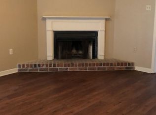 15932 Manchester Ave APT B, Baton Rouge, LA 70816