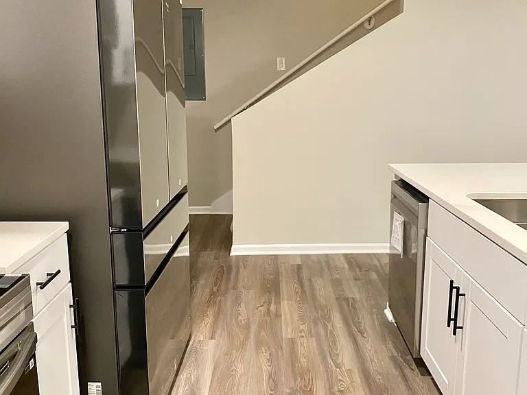 4031 Flora Ave — Photo 12