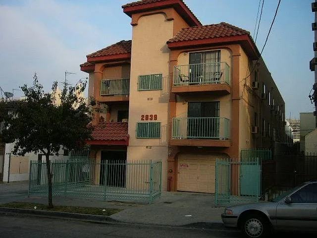 2839 Francis Ave — Photo 1