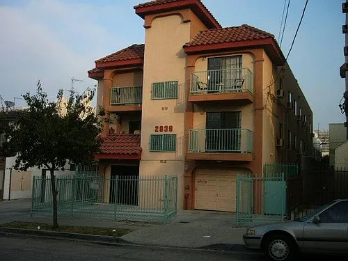 2839 Francis Ave Photo 1