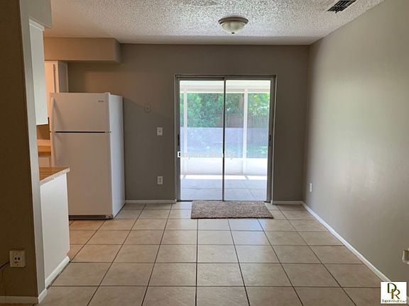 4th image of 2952 Notre Dame Dr