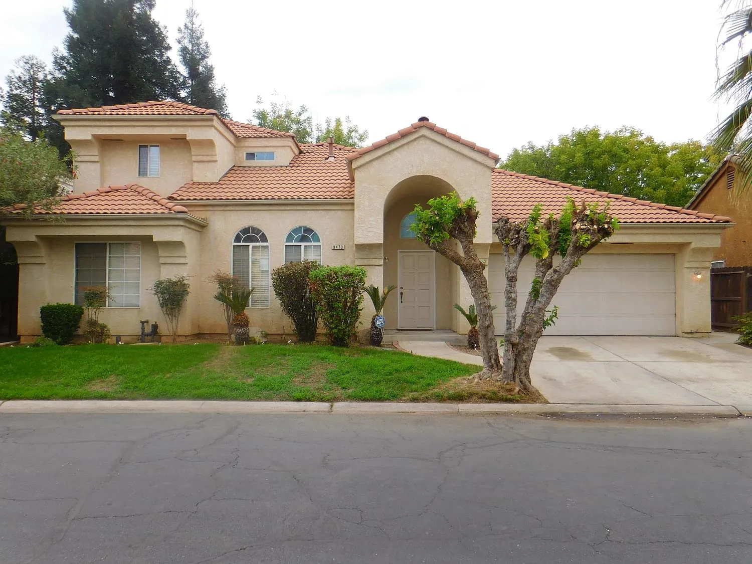 4 bed, 1798 sqft, $3,000 — Photo 2