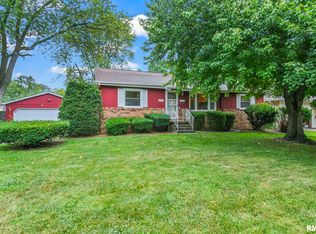 3235 S 2nd St, Southern View, IL 62703