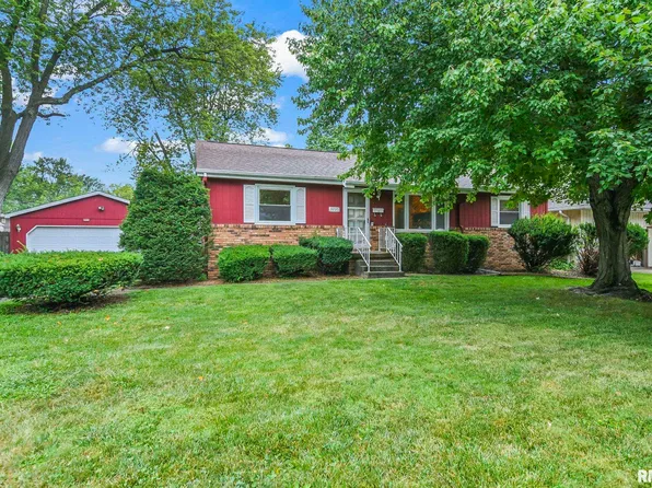 3235 S 2nd St, Southern View, IL 62703
