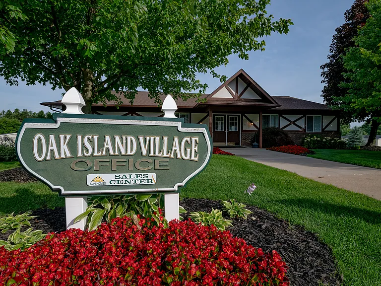 Oak Island Village — Photo 4