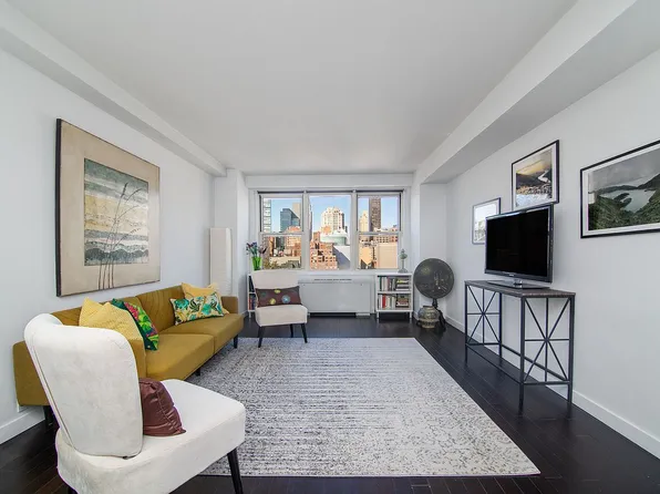 305 E 24th St APT 19B, Manhattan, NY 10010