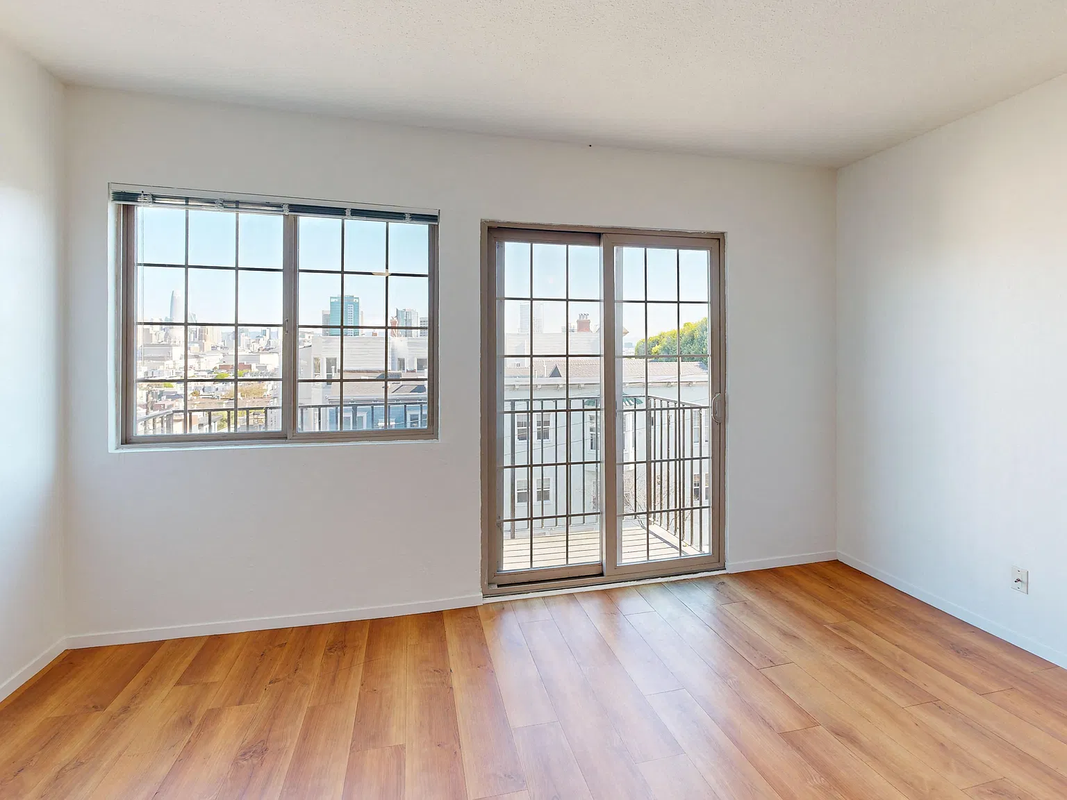 600 Oak St APT 35 - Image 5