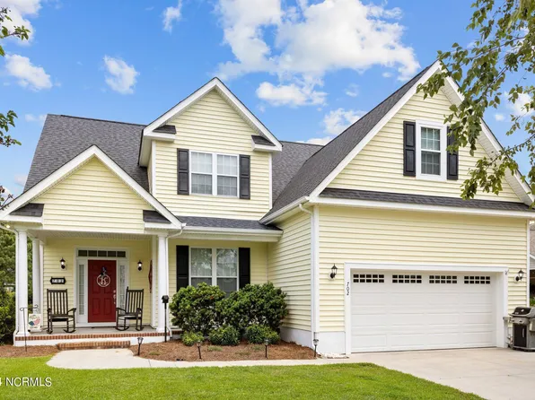 702 Captains Point, Beaufort, NC 28516