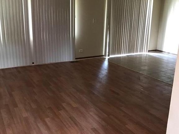 3rd image of 706 Marina Ct #2