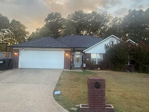 1238 Hummingbird Cir, Longview, TX 75601