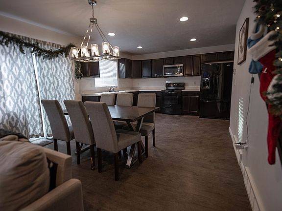 2nd image of 2987 S Willow Creek Dr