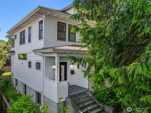 2411 E Helen Street, Seattle, WA 98112