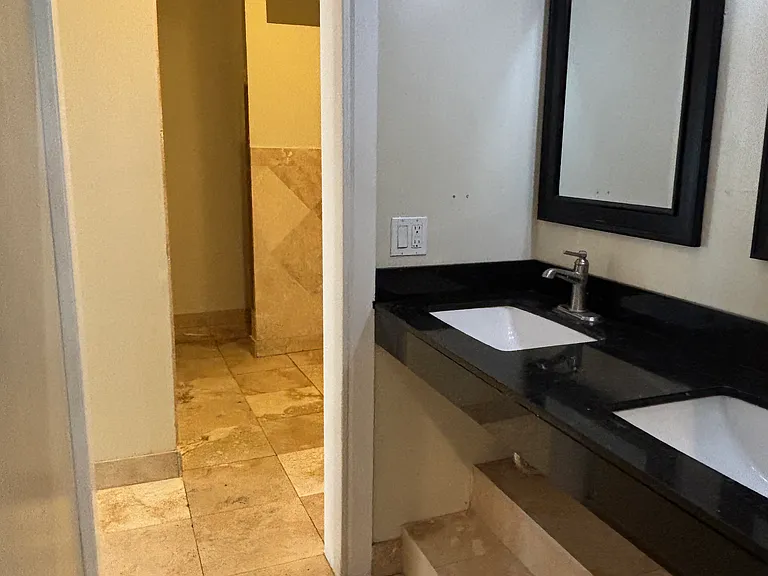 2434 Warring St #20 — Photo 11