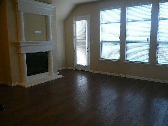 4th image of 1061 Chickasaw Dr