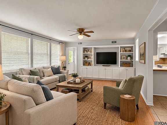 5th image of 684 Wylie Dr