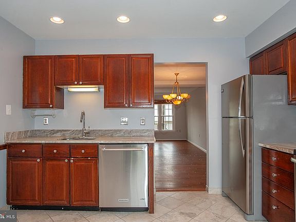 5th image of 4537 Saucon Valley Ct