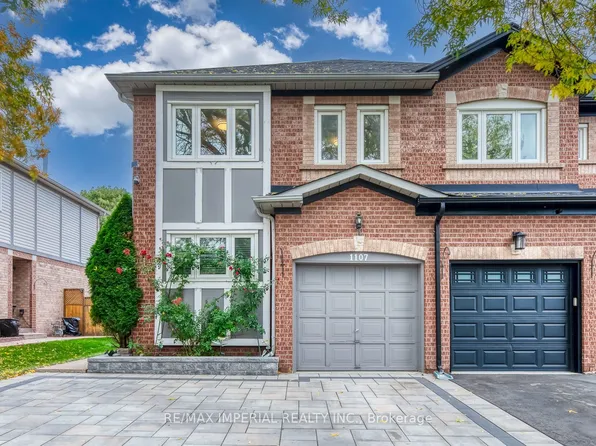 1107 Gable Dr, Oakville, ON L6J 7R3