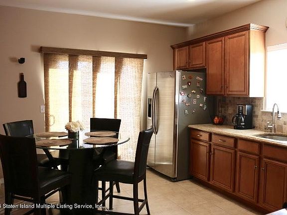 5th image of 1266 Mason Ave #B