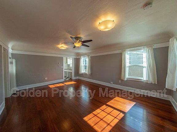 3rd image of 4051 Swift Ave