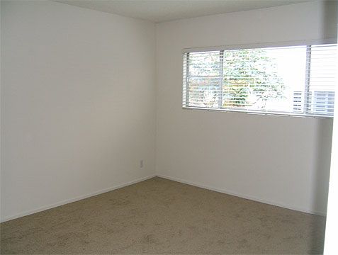3rd image of 1873 Veteran Ave APT 3