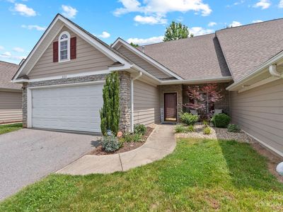 886 W Pointe Dr, Asheville, NC, 28806