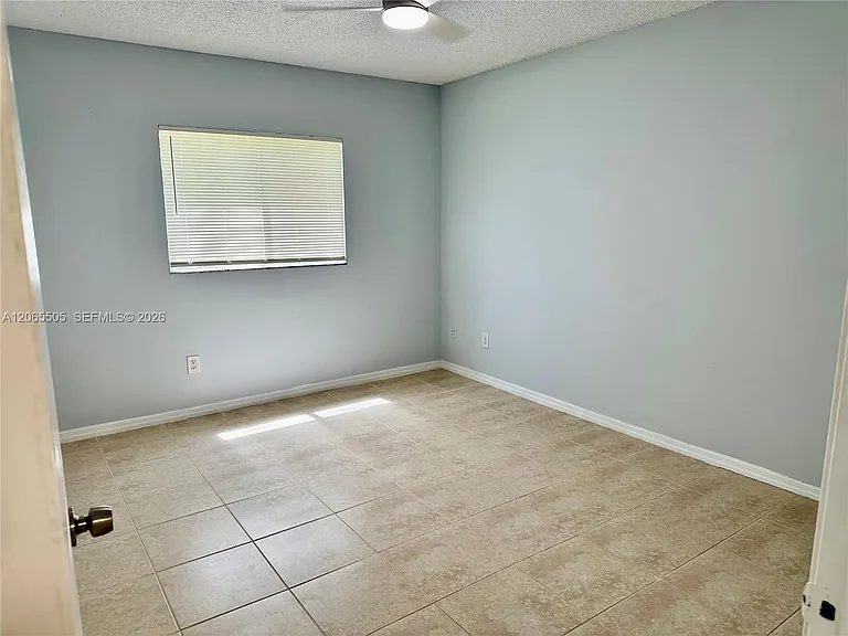 3630 N 56th Ave #310 — Photo 9