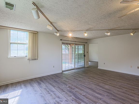4th image of 2211 Woodbox Ln #A-2211a