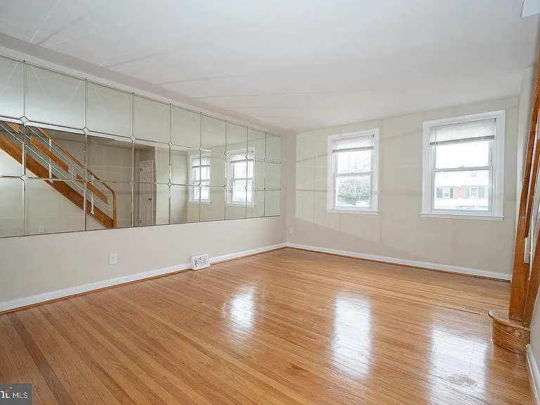 130 Ivy Ct — Photo 20