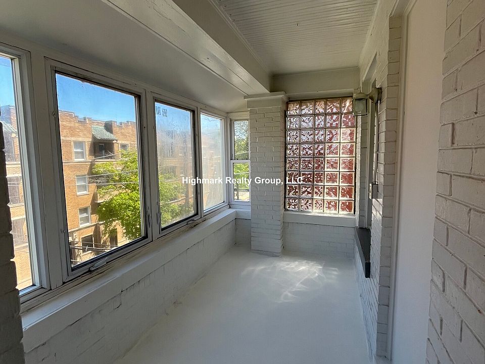 1st image of 7462 N Greenview Ave #3A