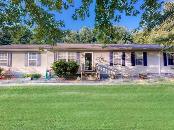 697 Fence Post Ln, Viola, DE 19979