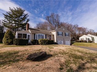 52 Valley View Rd, Trumbull, CT 06611
