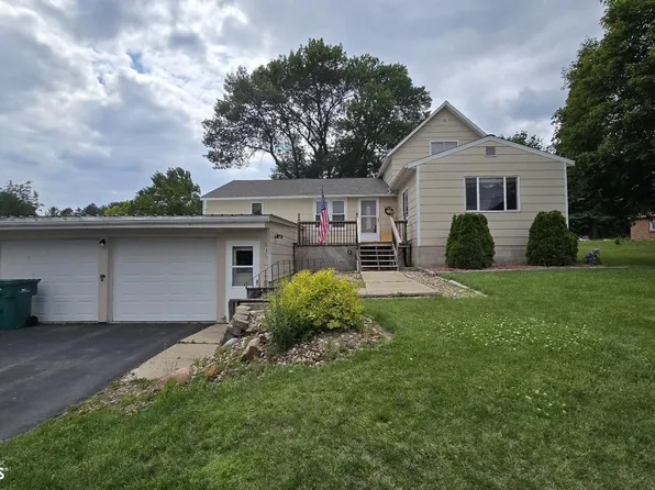 636 S Harrison St, Thompson, IA 50478