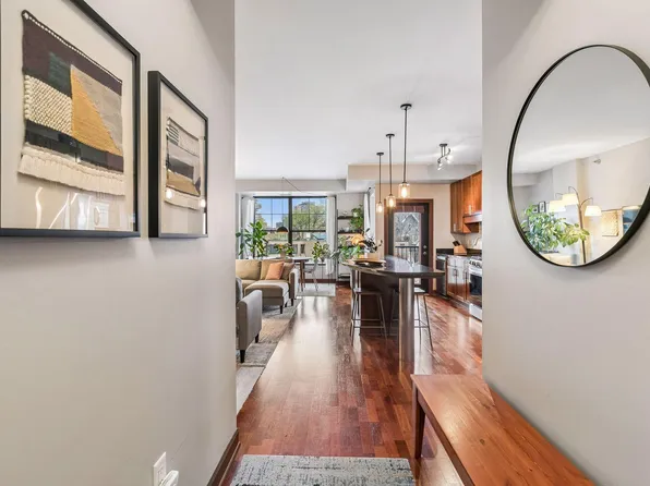317 Groveland Ave Unit 319, Minneapolis, MN 55403