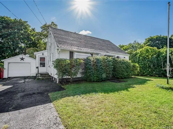 189 Crestwood Avenue, Waterbury, CT 06704