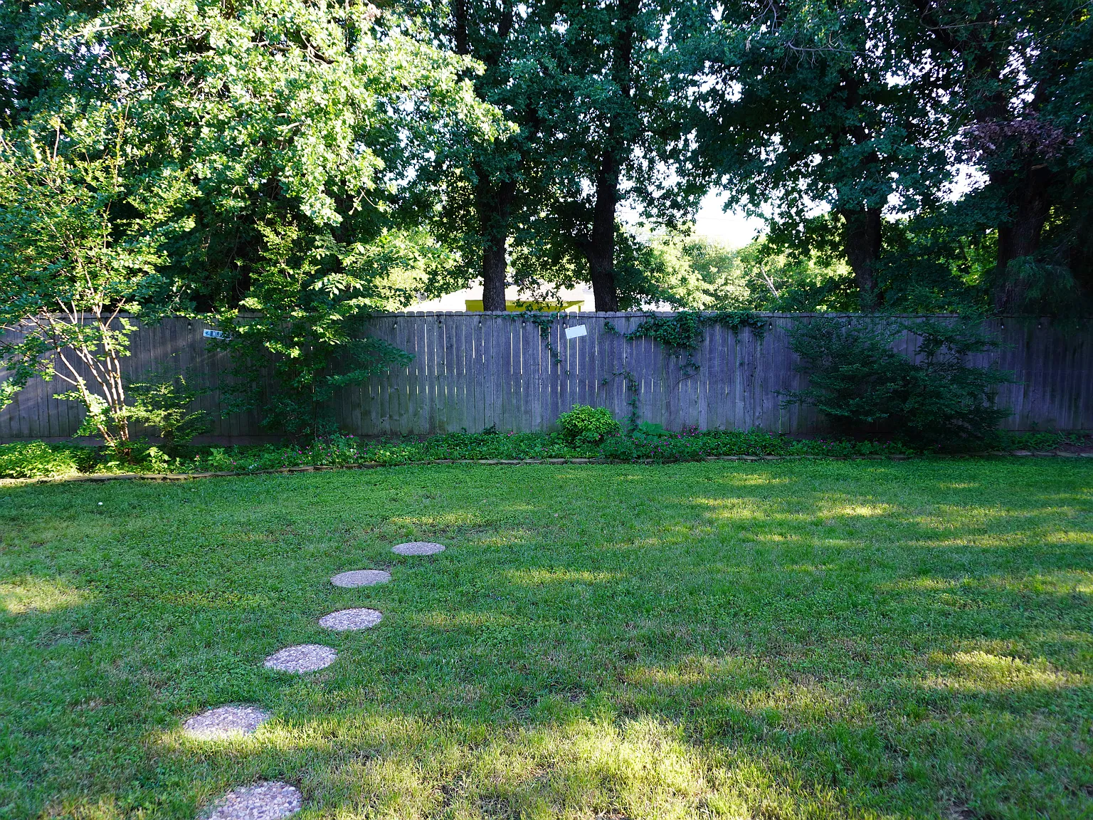 1208 Wentwood Dr — Photo 3