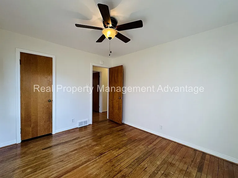 3912 Hillside Dr — Photo 14