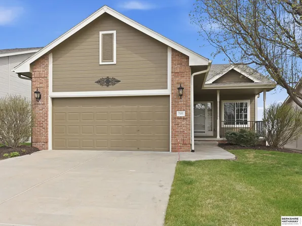 7505 S 173rd St, Omaha, NE 68136