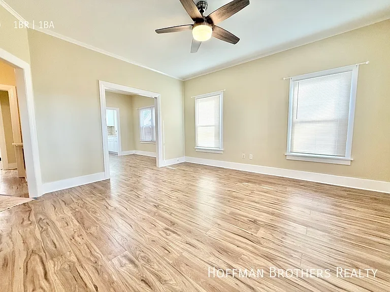 1022 N Berendo St #3 — Photo 7