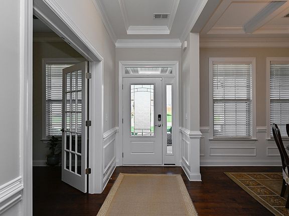 4th image of 122 Riverland Woods Dr