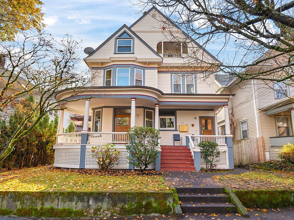 Front Exterior - 1890 Historic Charming Classic Portland Craftsman with large porch